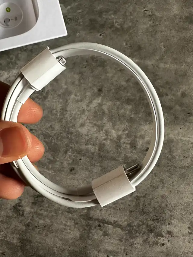 I didn’t know about this “hidden” iPhone cable