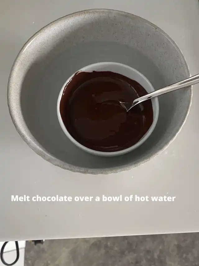 Healthy and easy choc dessert to make at home!