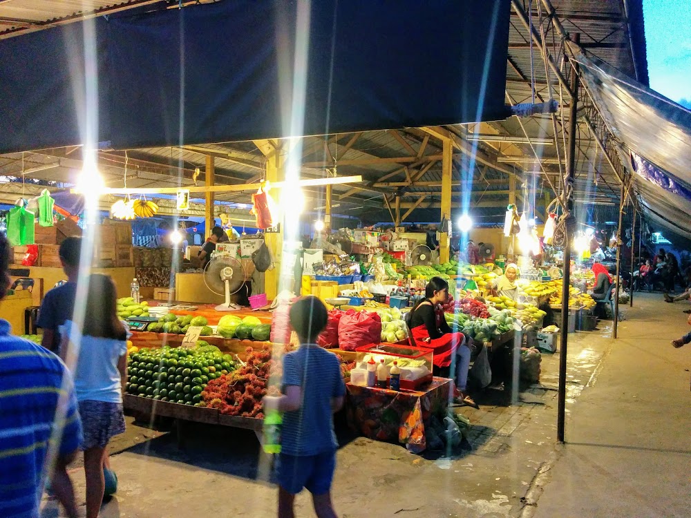 Visit the Handicraft Market and Night Food Market